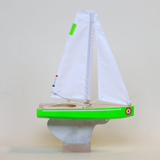 voilier de bassin fluo made in france