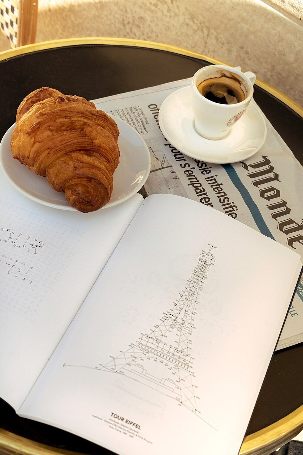 Cahier d'activités : points à relier architecture Paris