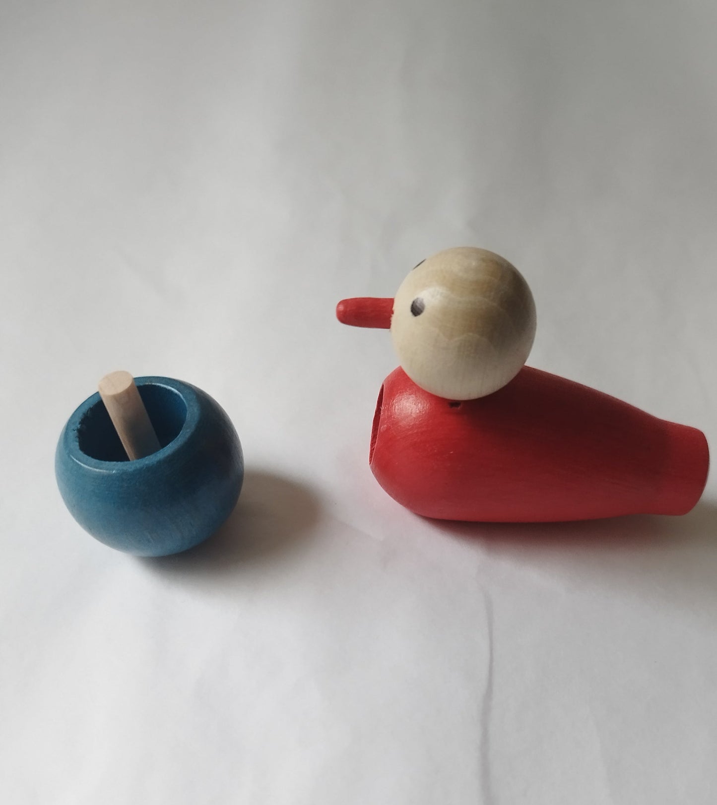 Toupies Pirouettes colorées en bois - Jura