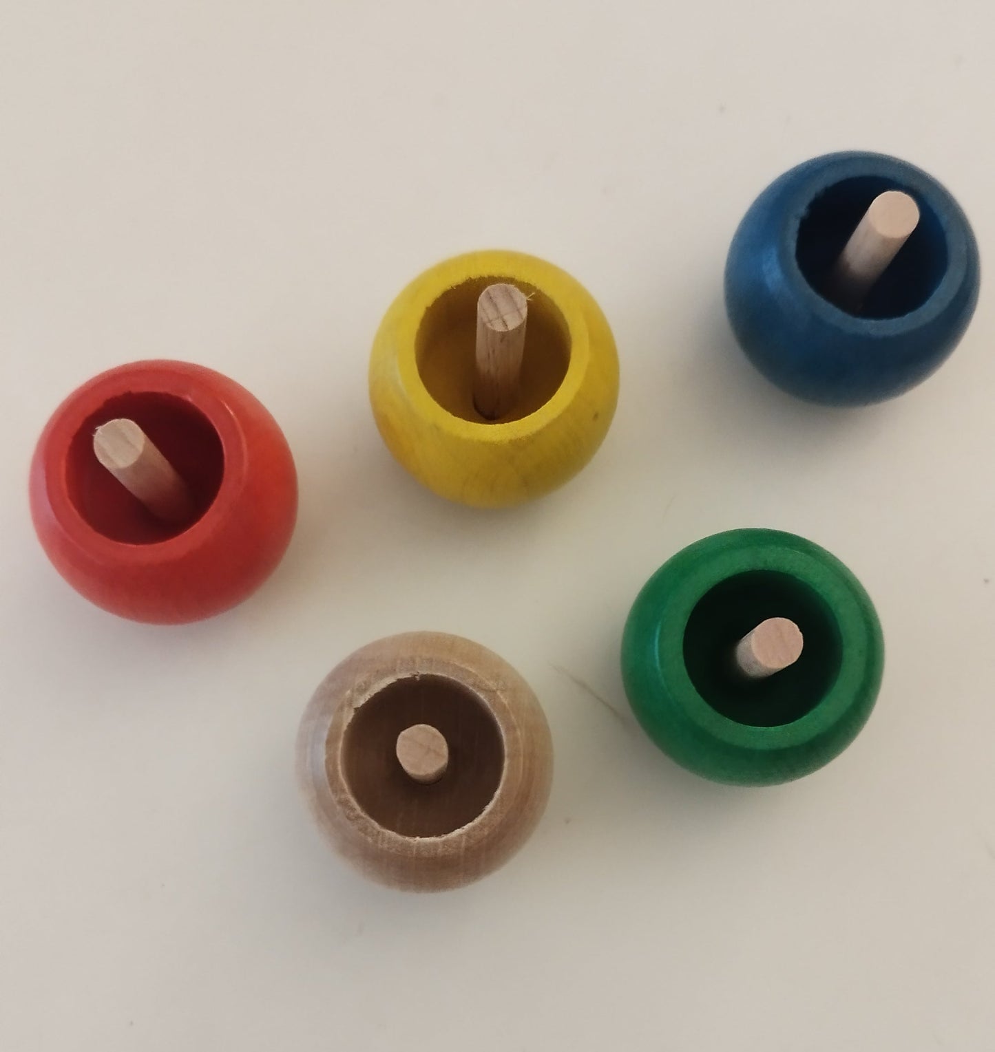 Toupies Pirouettes colorées en bois - Jura