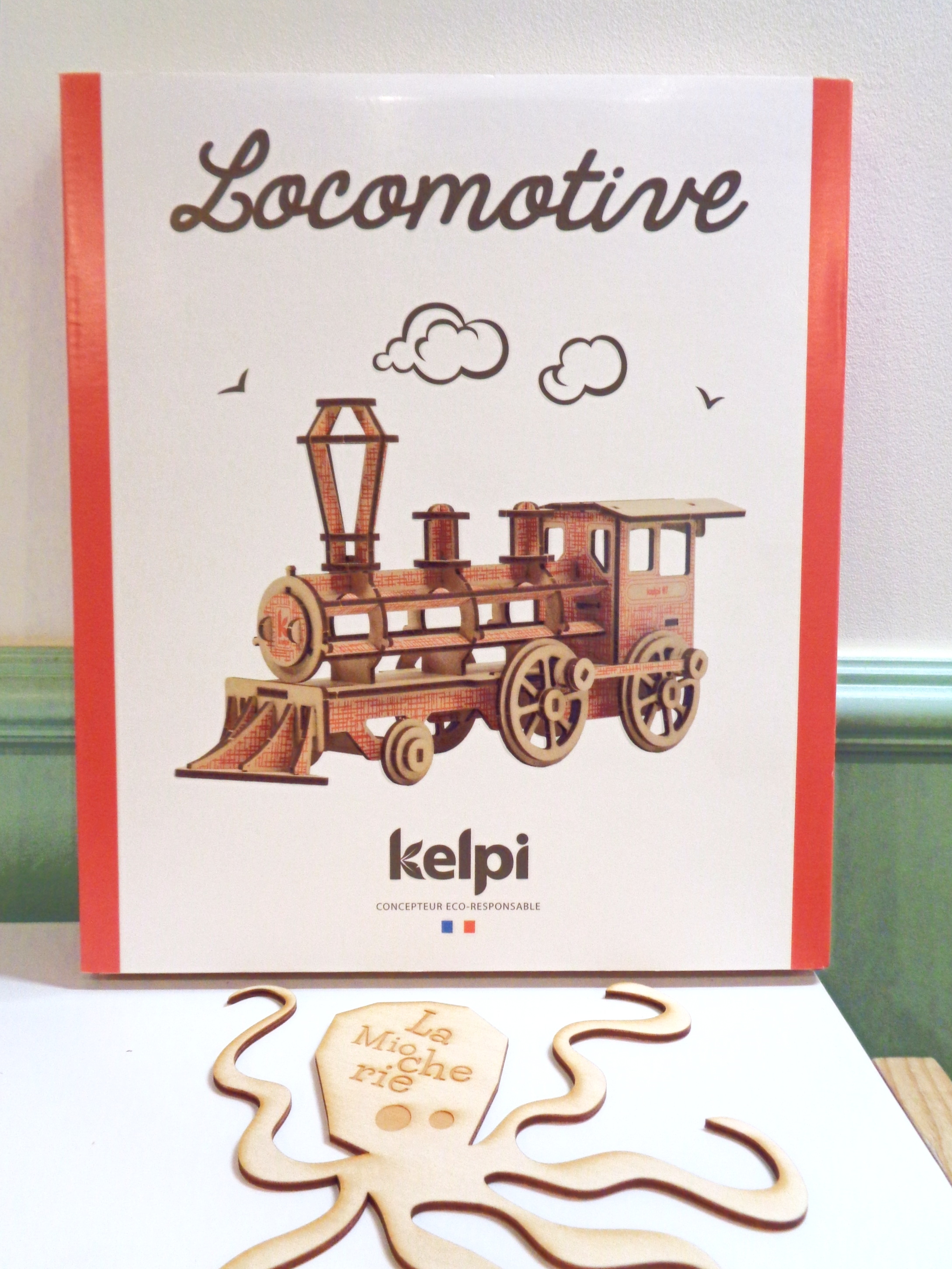 La maquette Locomotive rouge - Made in France - Kelpi