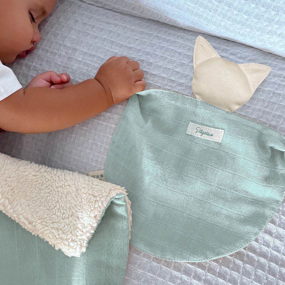 Le doudou de bébé : à quel âge et pourquoi cet attachement ?