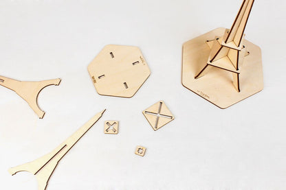 Tour Eiffel en bois à assembler - Fabrication française