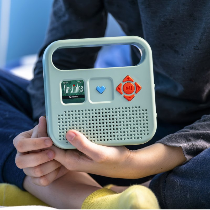 The Merlin storyteller, the speaker made in France for 3-12 year olds