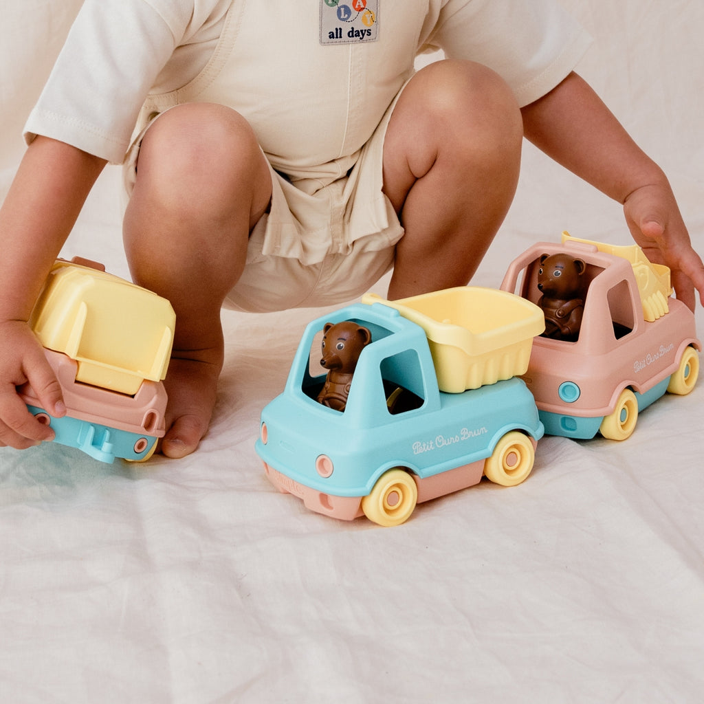 Le camion benne de Petit Ours Brun - Made in France