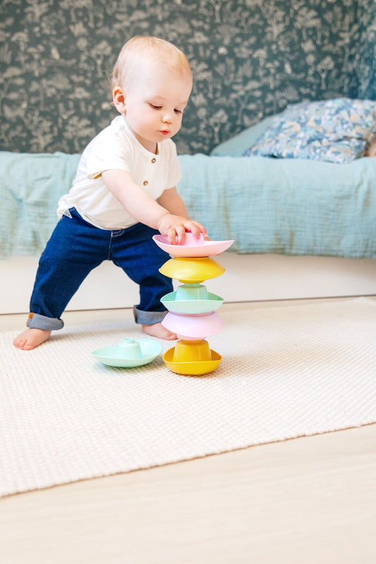 Les coupelles acrobates, pépite du jouet d'éveil !