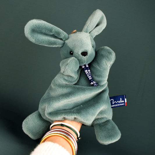 Doudou marionnette Lapin vert sauge - Origine Bretagne