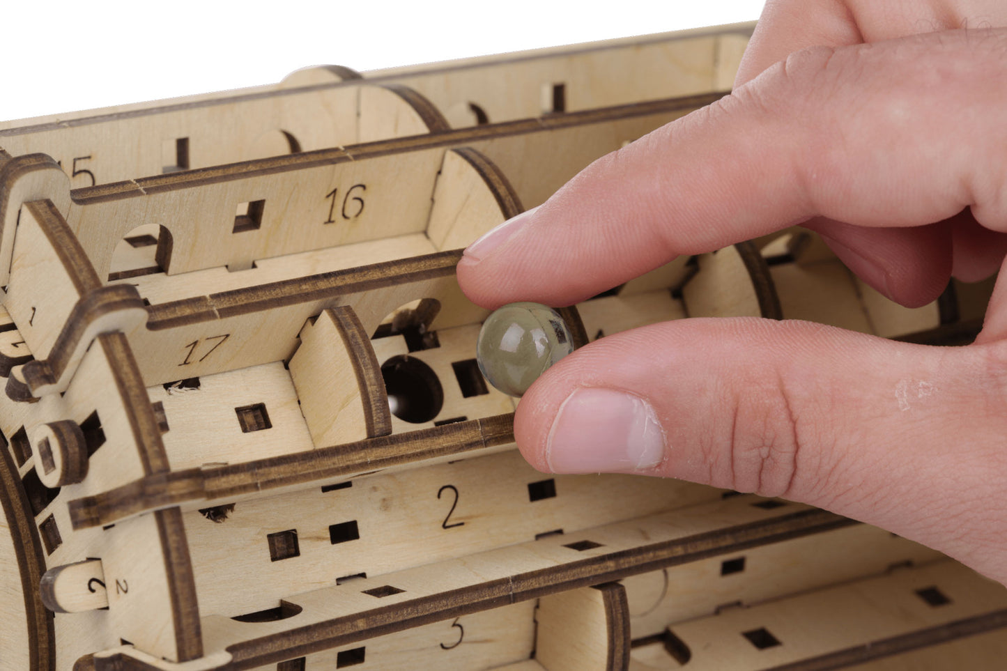 Labyrinthe à assembler - Maquette animée en bois