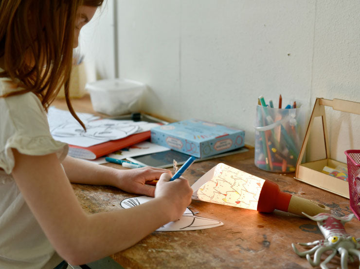 The “all-purpose” Nomad Lamp and its box - Made in France - Maison Polochon
