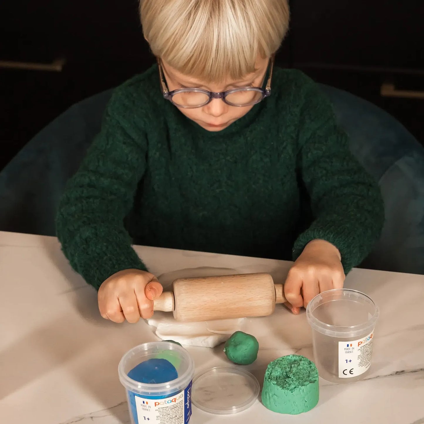 4 pots de pâte à modeler extra souple fabriquée en France