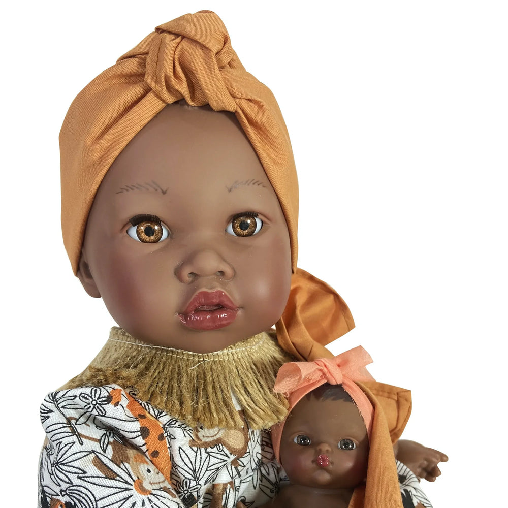 Poupée Alika avec son bébé - Made in Espagne