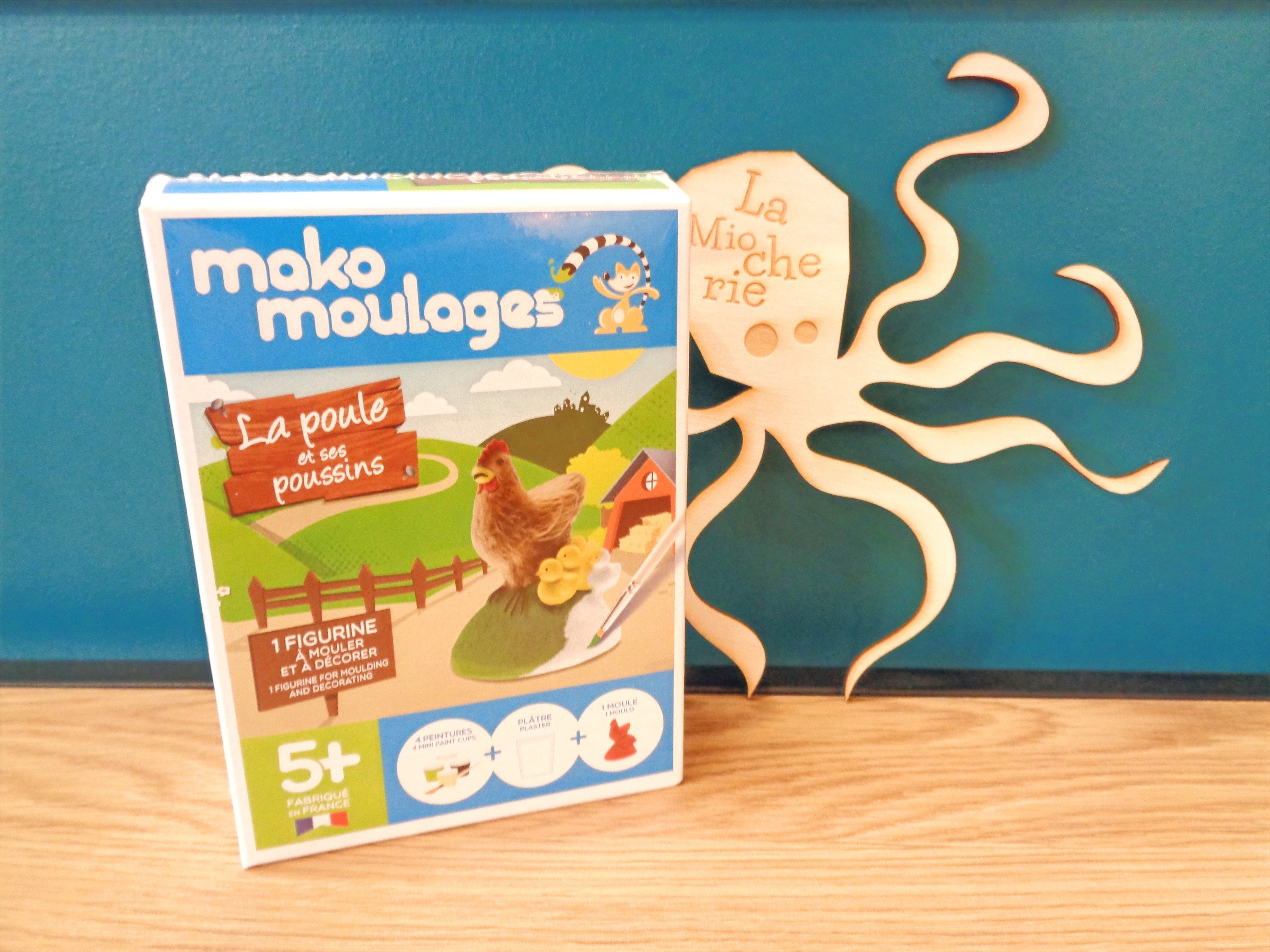 Kit the Hen and her Chicks - - Made in France - Mako Moulages