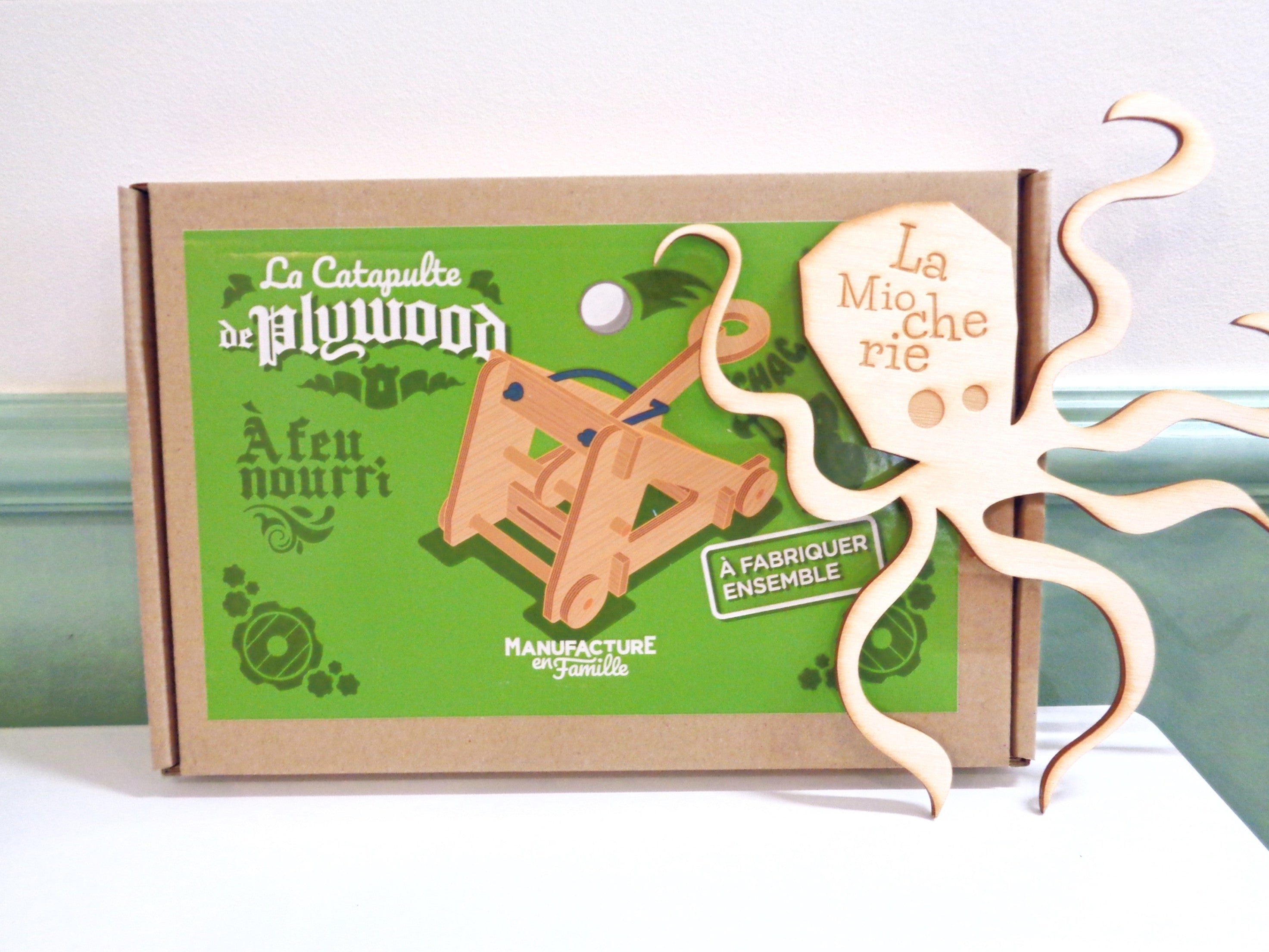 Plywood catapult kit - Made in France - Family manufacturing