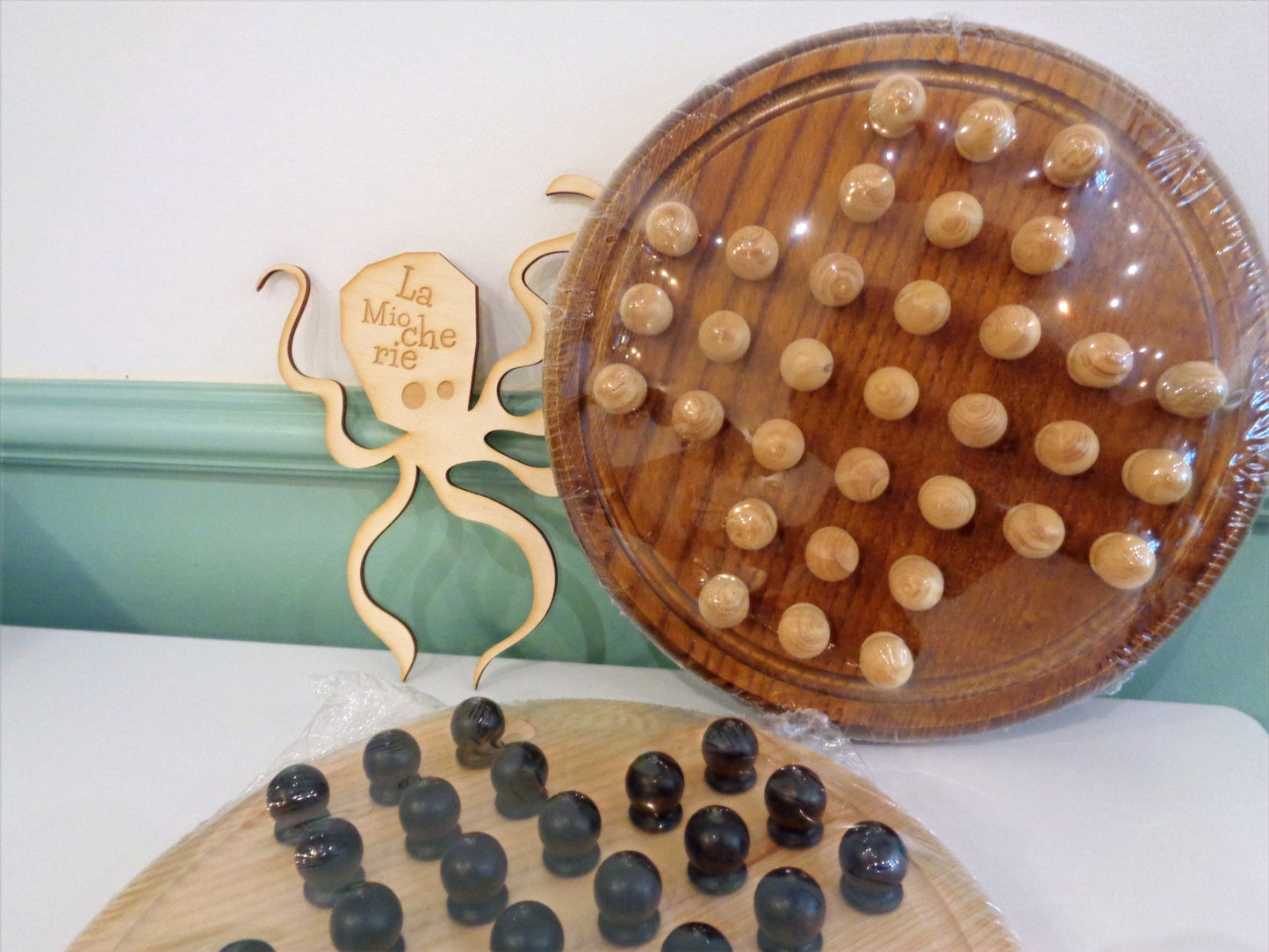 Wooden solitaire - Made in Jura
