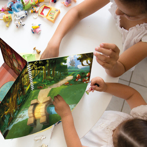 Princes and Princesses play book - Made in France